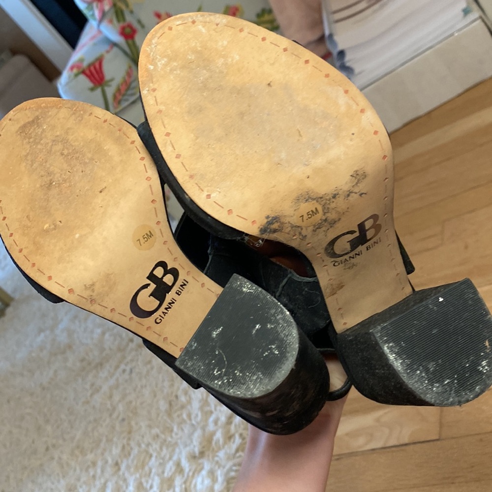 Gianni Bini Black Heels, good condition, 7.5 - Picture 6 of 6
